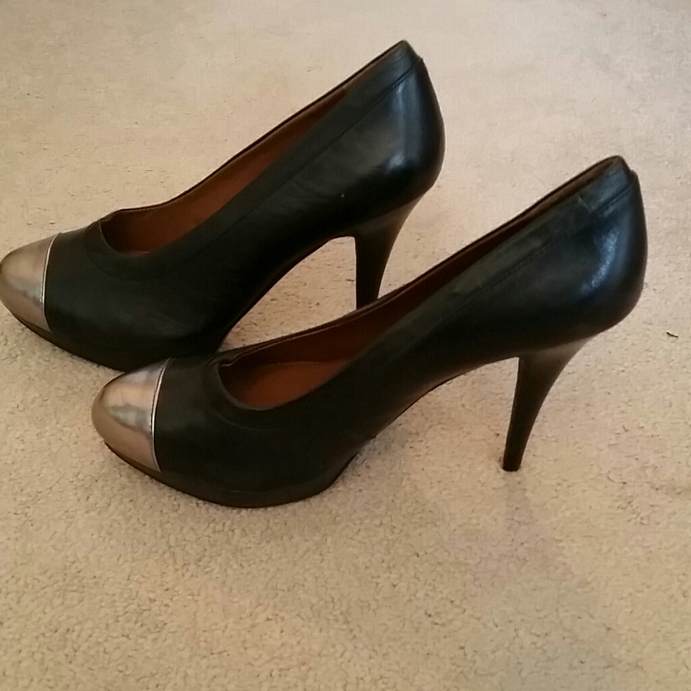 MRKT stilettos